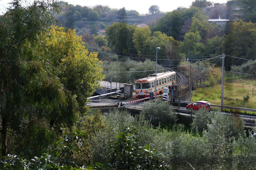 Bed&Breakfast Il Glicine Piedimonte Etneo Exterior foto